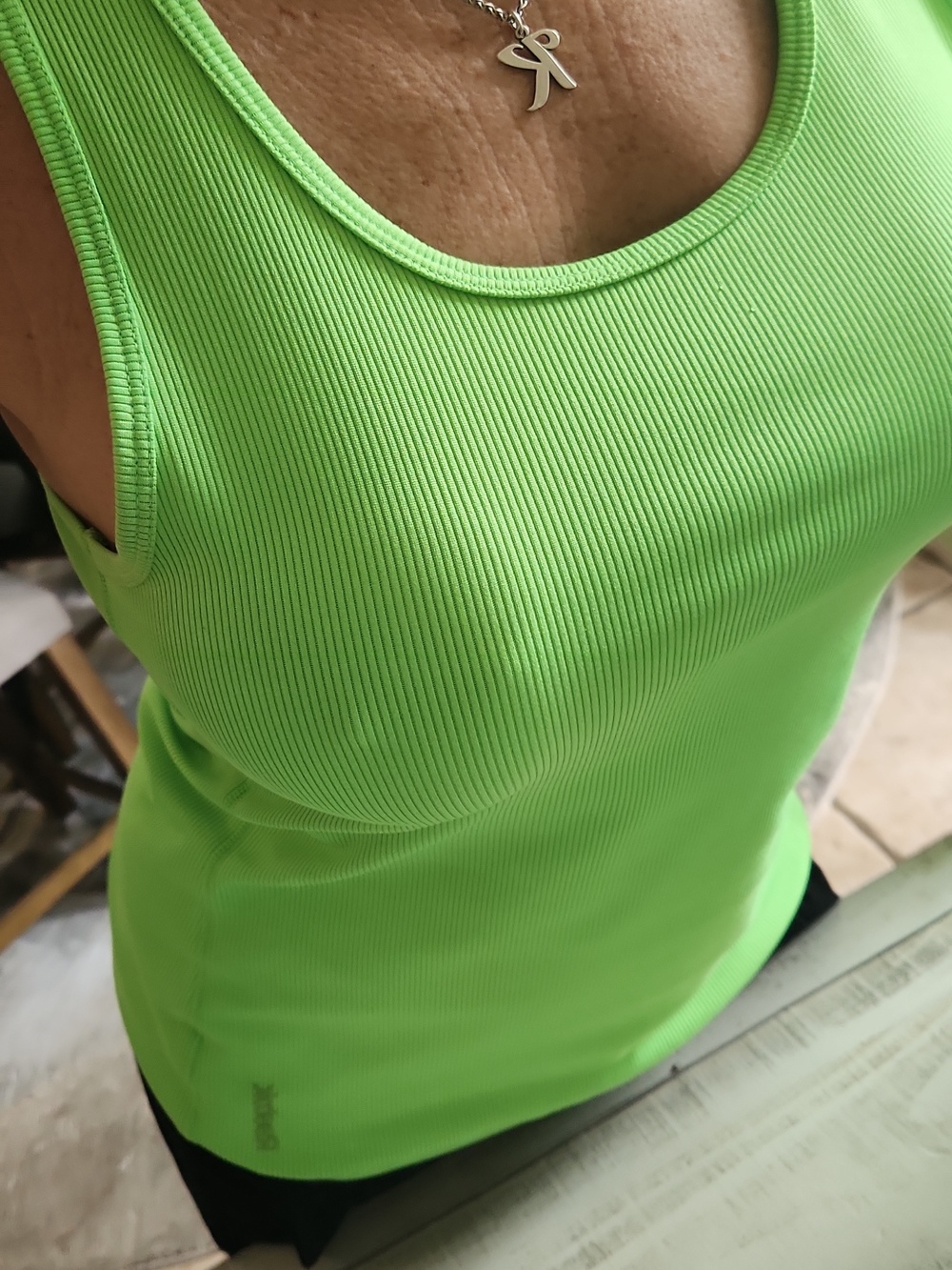 Reebok - Picture 2 of 7